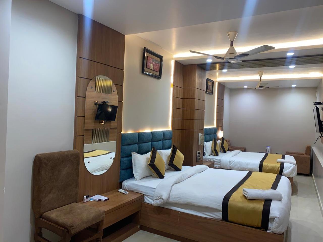 Hotel New Grand Deoghar Kültér fotó