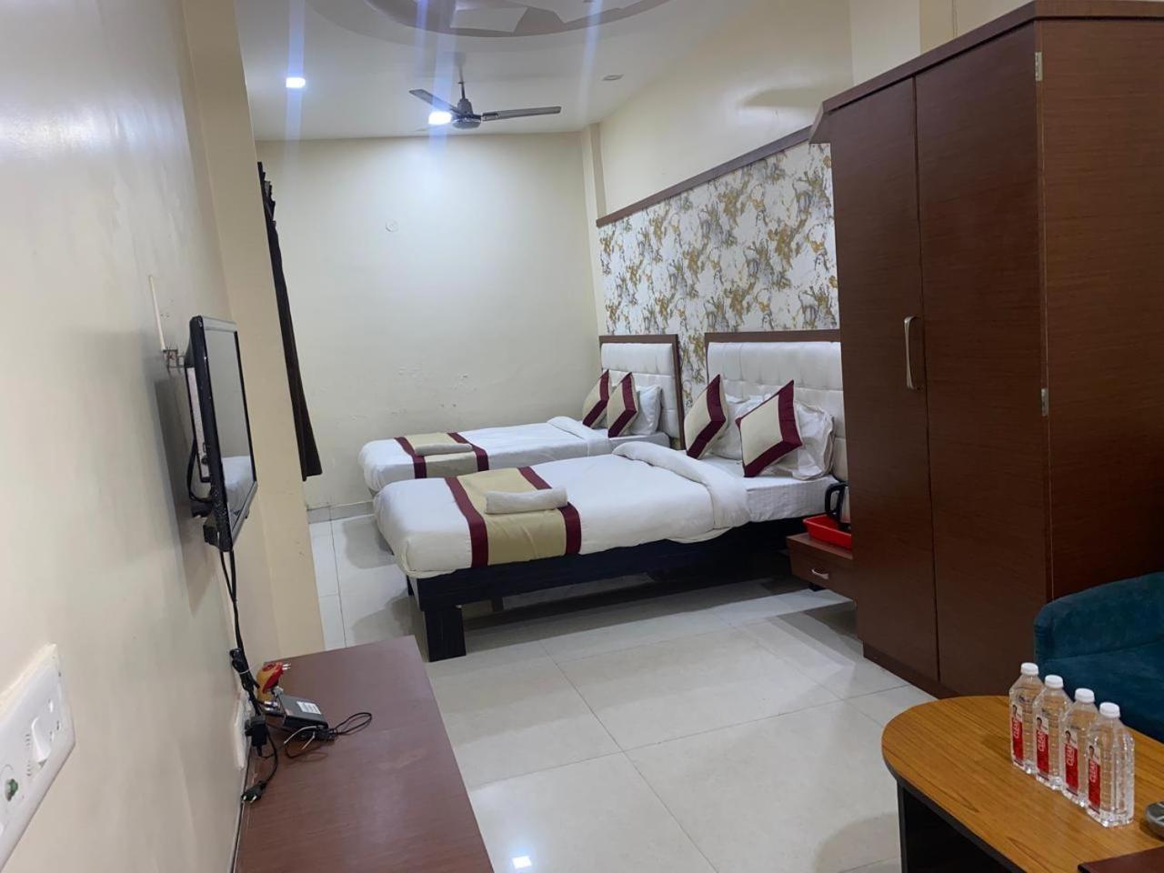 Hotel New Grand Deoghar Kültér fotó