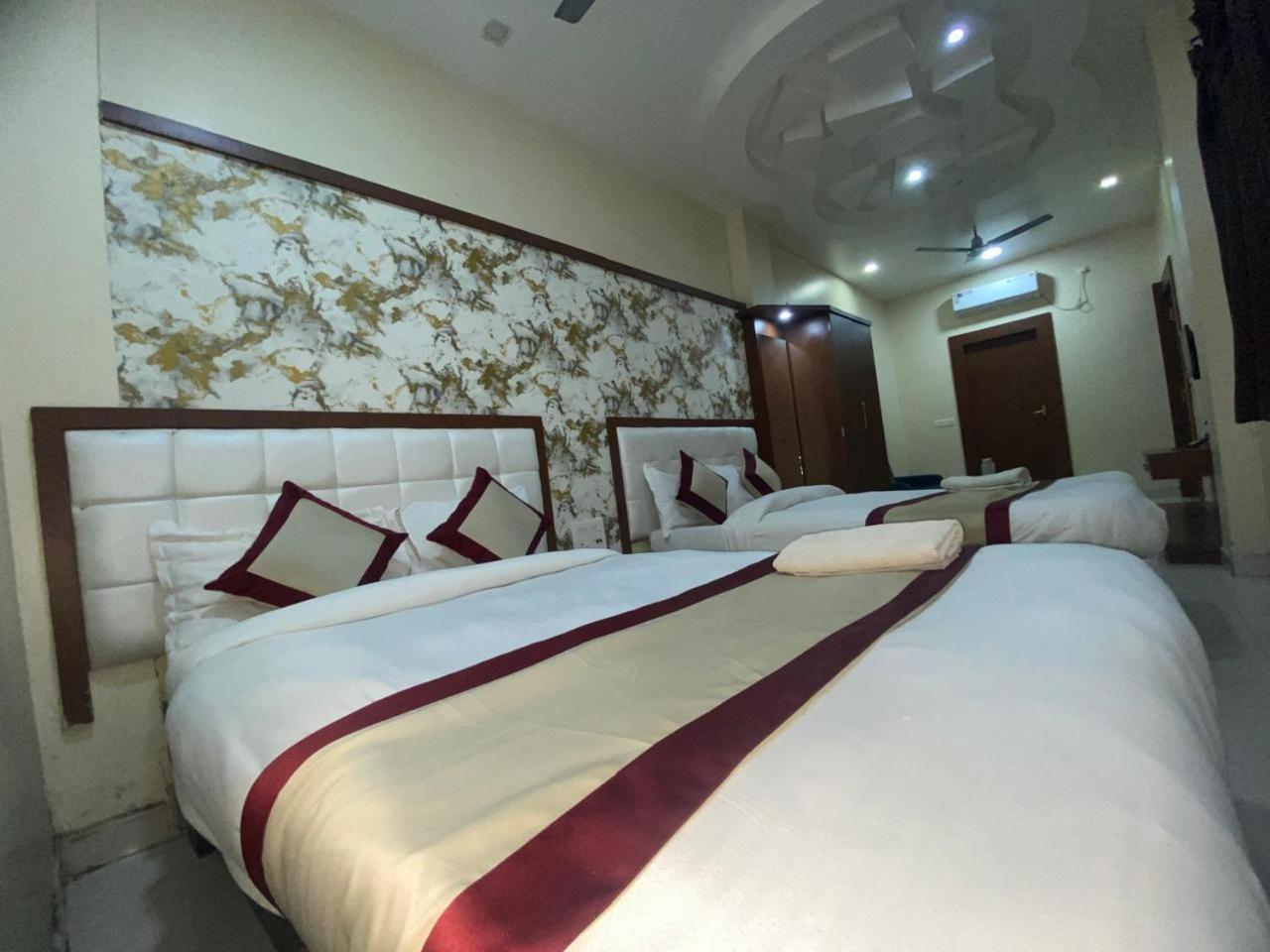 Hotel New Grand Deoghar Kültér fotó