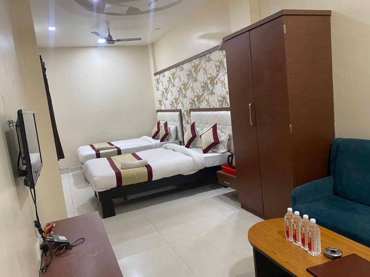 Hotel New Grand Deoghar Kültér fotó